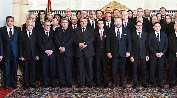 كواليس قرب ميلاد أصغر حكومة بالمغرب.. العثماني يرفع لائحة الوزراء الجدد للملك والعدالة والتنمية أكبر الخاسرين
