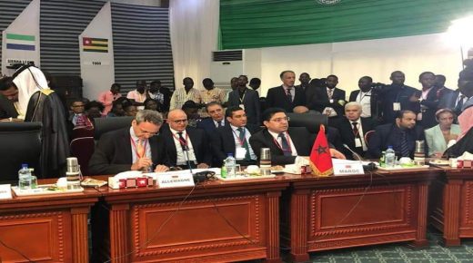 على هامش قمة سيدياو.. بوريطة والمنصوري يجريان مباحثات مكثفة في واغادوغو