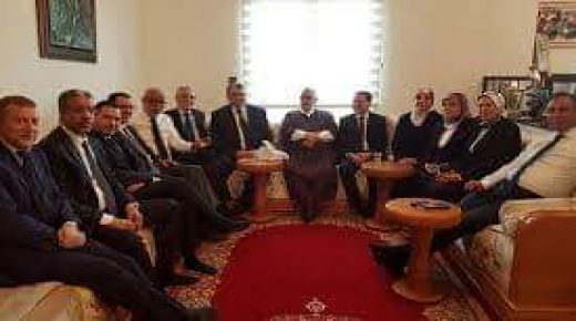 الدكاكين السياسية في المغرب.. العدالة والتنمية وفشله في ترجمة مشاريع الأقطاب الاقتصادية والاجتماعية وانسلاخه عن مرجعيته الإسلامية