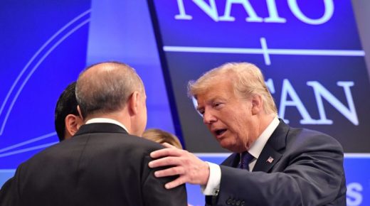 لوموند: “الناتو” في أزمة مع ترامب وأردوغان.. فأي مستقبل له بعد الهجوم التركي في سوريا؟