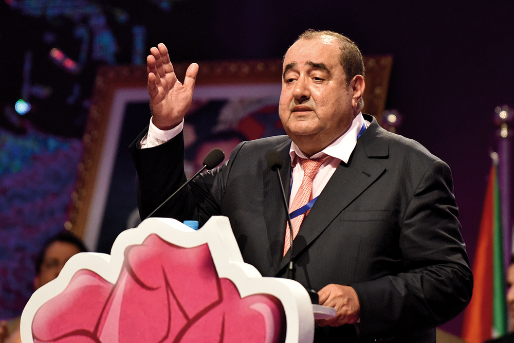 القيادي الإتحادي نجمي يفضحُ معطيات خطيرة حول البيع والشرا داخل الإتحاد الإشتراكي: منح التزكيات للترشح بإسم الحزب يباع ويشترى فيها ولشكر يقود الحزب بعقلية مالك مقاولة خاصة