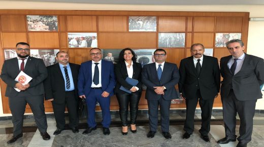 وفد مغربي مقيم بالدنمارك يلتقي مسؤولين مغاربة ويقف على التطورات التنموية بالعيون