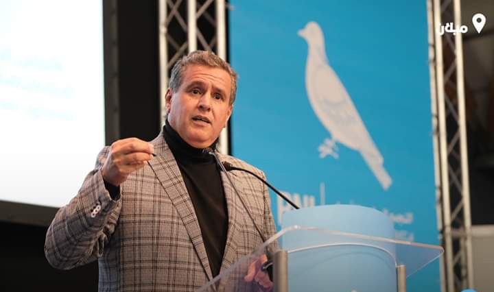 أخنوش طغا وكيتوعد المغاربة لي خايفين على مستقبل البلاد من بحالو بإعادة التربية وكيدفعهم للهجرة ويخويوْ المغرب وكيصفي حساباتو من الطاليان