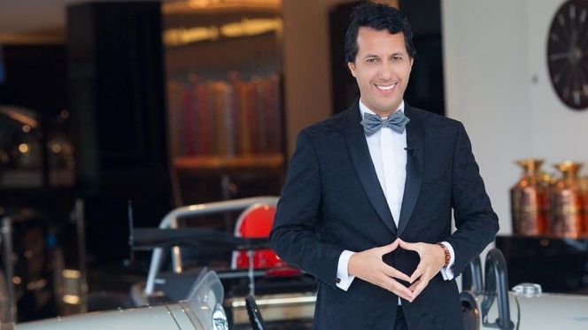 طرد الإعلامي سيمو بنبشير مُسير حساب “حمزة مون بيبي” من الموقع الإلكتروني المحسوب على مدير الكتابة الخاصة للملك