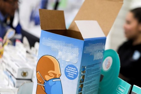 فيروس “كورونا” يُحول التهريب بميناء طنجة المتوسط من المخدرات إلى الكمامات الطبية