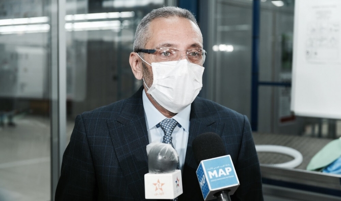 تفاصيل مثيرة وخطيرة حول مُقامَرة الوزير الملياردير العلمي بحياة المغاربة وتعريضهم للموت بسبب فيروس كورونا!