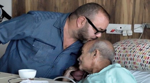 الملك ينعي عبد الرحمان اليوسفي في رسالة مؤثرة: نِعْمَ رجل الدولة الحكيم والمحنك