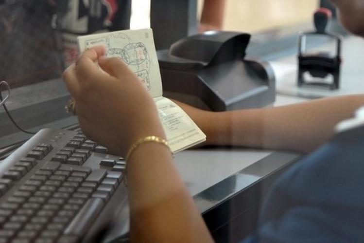 هل تُلغي إسبانيا منح “الـفـيـزا” للمغاربة؟