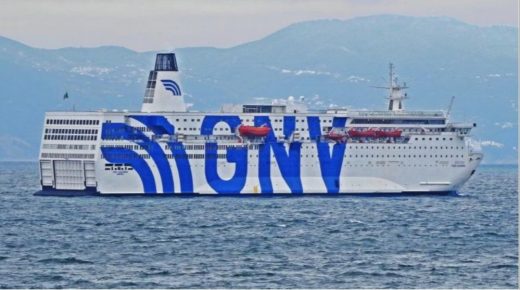 أفراد من الجالية المغربية محاصرون داخل باخرة “GNV” في عرض البحر بعد أن رفض المغرب رسو الباخرة بميناء طنجة