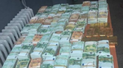 حجز 20 كيلوغراما من صفائح الذهب وأزيد من مليوني أورو