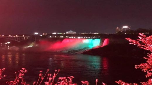 عيد العرش.. ألوان العلم المغربي تزين شلالات نياغارا وبرج “سي إن” بكندا