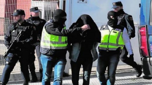 بتعاون مع الأمن المغربي..الشرطة الإسبانية تفكك خلية إرهابية خطيرة