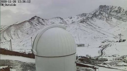 أولى التساقطات الثلجية تعمّ جبال أوكايمدن