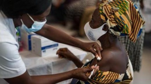 هكذا تُعرقل دول غنية تصنيع لقاحات كورونا في الدول النامية!