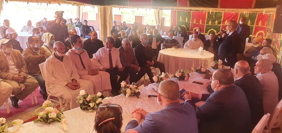 في حين يُعاقبُ بسطاء المغاربة.. لشكر وقياديين إتحاديين يخرقون قانون الطوارئ الصحية والتدابير الاحترازية في قلعة السراغنة