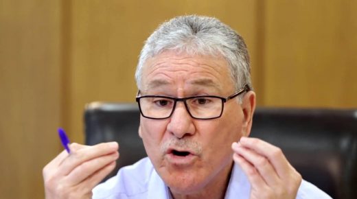 وزير الصحة السابق يطالب العثماني بنهج سياسة دوائية جريئة