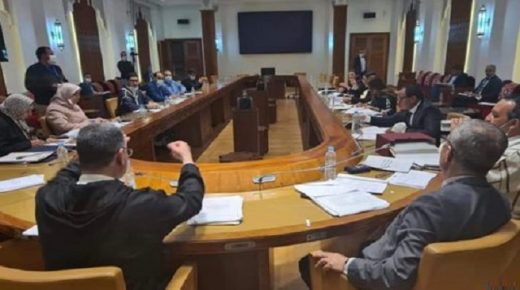 لجنة العدل والتشريع وحقوق الإنسان بمجلس النواب تصادق على مشروع قانون يتعلق بمكافحة غسل الأموال