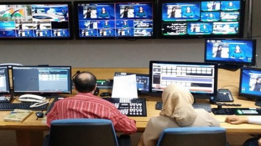 تفاصيل مثيرة حول استنزاف القنوات العمومية لأموال طائلة مقابل إشاعة التفاهة والحموضة في رمضان!