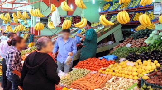 ارتفاع أسعار الخضر والفواكه واللحوم يرهق القدرة الشرائية للمواطنين ويحرق جيوبهم.. وهذه هي التفاصيل!