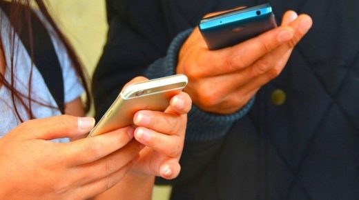 الهاتف المتنقل .. 49,47 مليون مشترك حتى متم الفصل الأول من سنة 2021