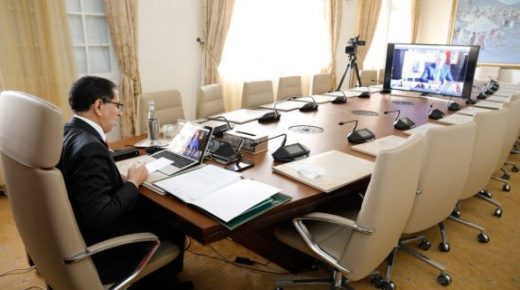 بسبب إرتفاع عدد الإصابات بكورونا في المغرب.. الحكومة تقرّر العودة للعمل عن بعد!