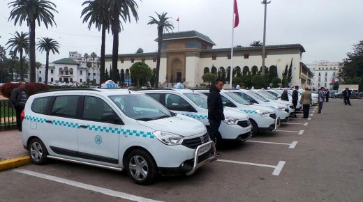 نقابة سيارات الأجرة: تقليص أعداد الركاب والحجر الليلي أثر على المهنيين.. والإضراب من أجل الجلوس للحوار مع الحكومة