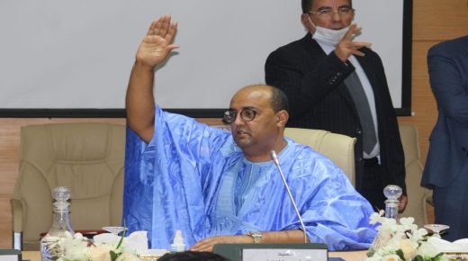 إنتخابات الرؤساء.. إعادة انتخاب ولد الرشيد رئيسا لجهة العيون الساقية الحمراء بأغلبية ساحقة