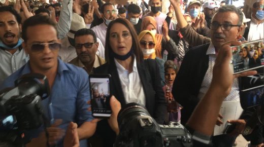 الخارجون عن الإجماع الوطني!.. لا يمكن رهن مستقبل البلاد وتقييد حرية ملايين المغاربة بسبب أقلية رافضة للتلقيح ضد كورونا
