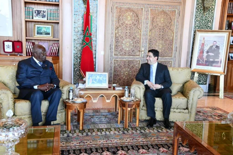 السيد بوريطة يستقبل السفير المتجول لجمهورية أنغولا برناردو مبالا دومبيلي حاملا رسالة من الرئيس جواو لورينسو إلى جلالة الملك