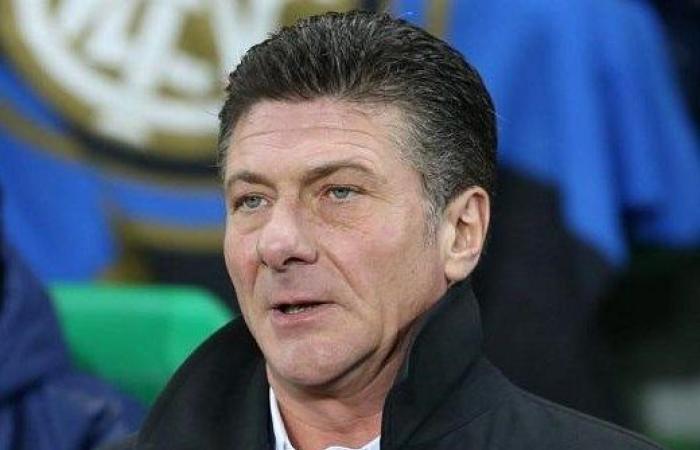 مدرب إيطالي يحل بالمغرب وجلسة مرتقبة تجمعه بلقجع