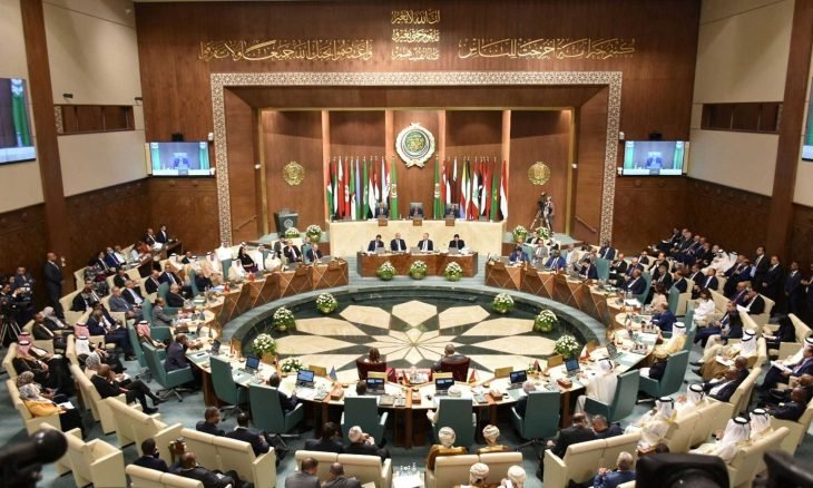 قبيل القمة..وفد من الجامعة العربية في مهمة خاصة بالجزائر