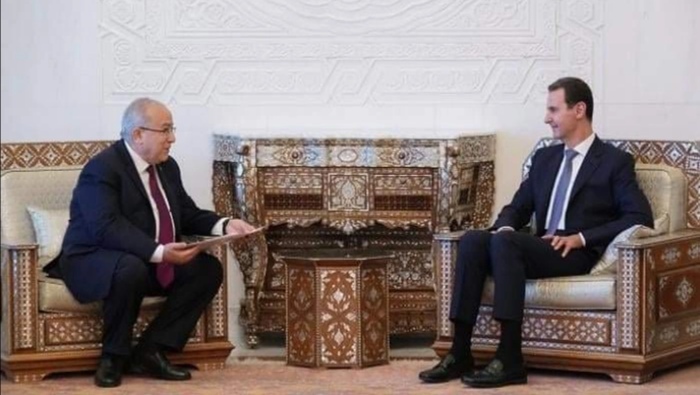 الجزائر تقول إن سوريا لن تطرح موضوع استئناف شغل مقعدها بجامعة الدول العربية