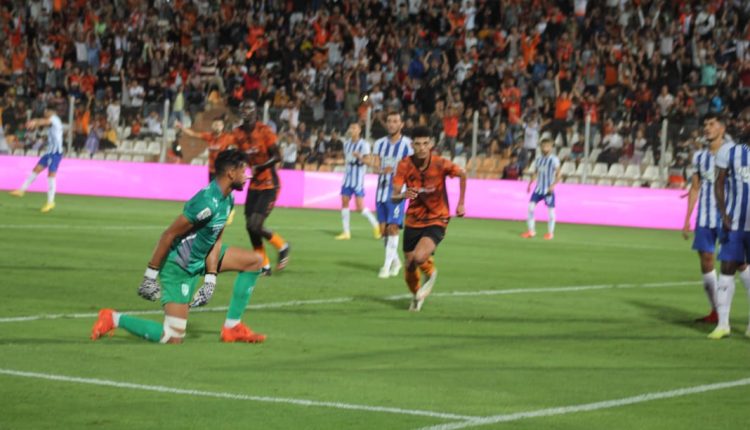البطولة الإحترافية. الوداد ونهضة بركان يفوزان والرجاء يتعادل في كلاسيكو المغرب ضد الجيش