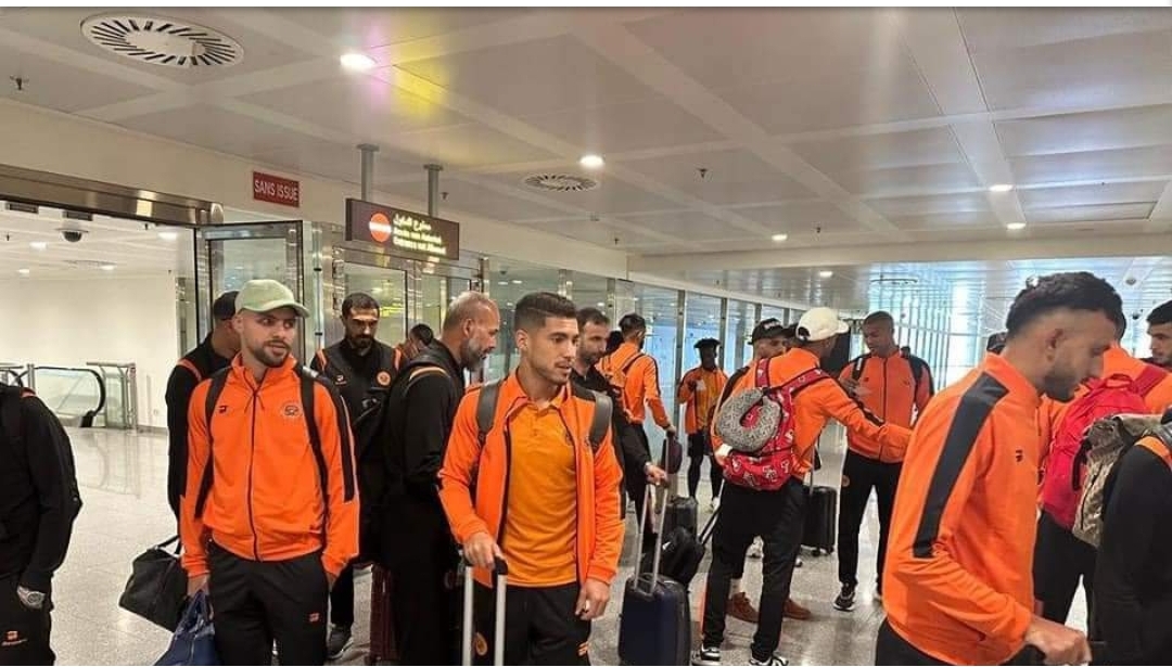 إلغاء مباراة نهضة بركان واتحاد العاصمة الجزائر بعد مصاردة السلطات الجزائرية أقمصته الرسمية