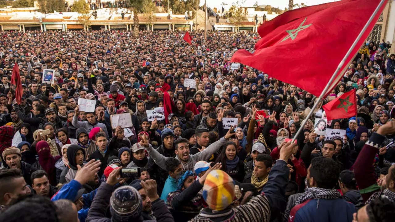 احتقان اجتماعي بالمغرب.. تصعيد نقابي في مواجهة “السياسات اللااجتماعية” للحكومة