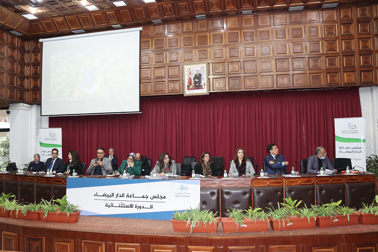 حرب سياسية في مجلس البيضاء.. صراعات الأغلبية تعطل مشروع “الخيرية” وتُشعل الانقسامات