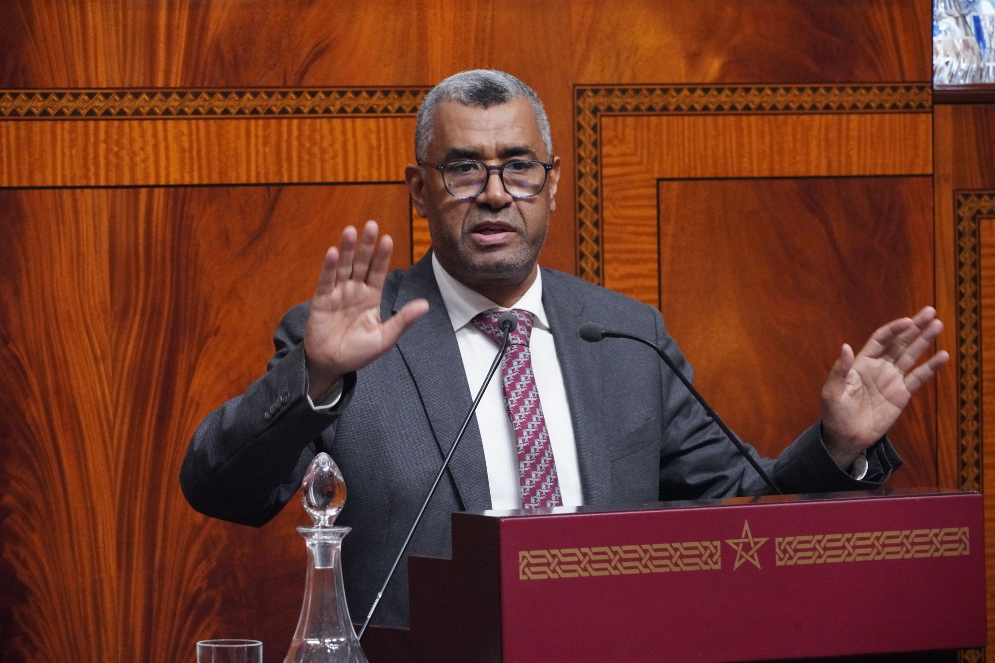 بووانو ينبه الحكومة إلى خرق الاتفاقية الإطار للشراكة حول رقمنة الملف الطبي المشترك وورقة العلاجات الإلكترونية