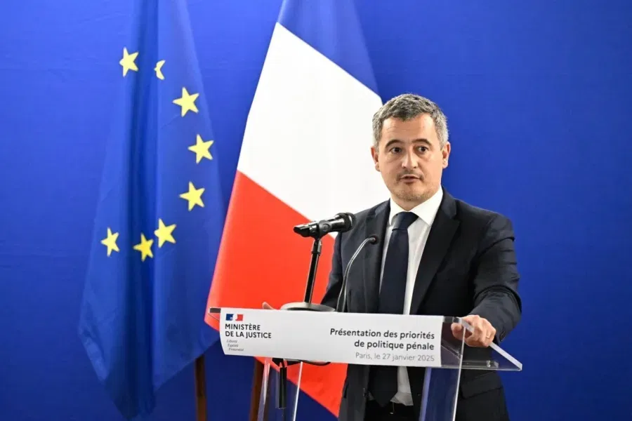 وزير العدل الفرنسي في المغرب لحسم ملفات الإرهاب وتسليم بارونات المخدرات