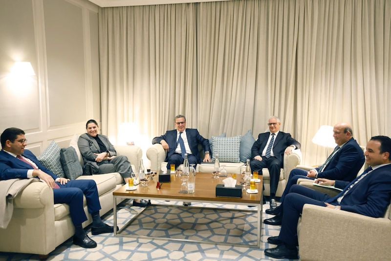 كواليس اجتماع ساخن.. غضب، عتاب، وصراع خفي داخل تحالف الأغلبية