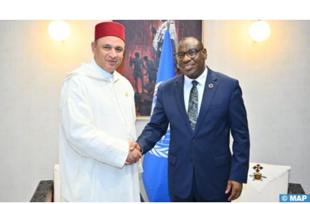 مزور يجري مباحثات مع السكرتير التنفيذي للجنة الاقتصادية لإفريقيا