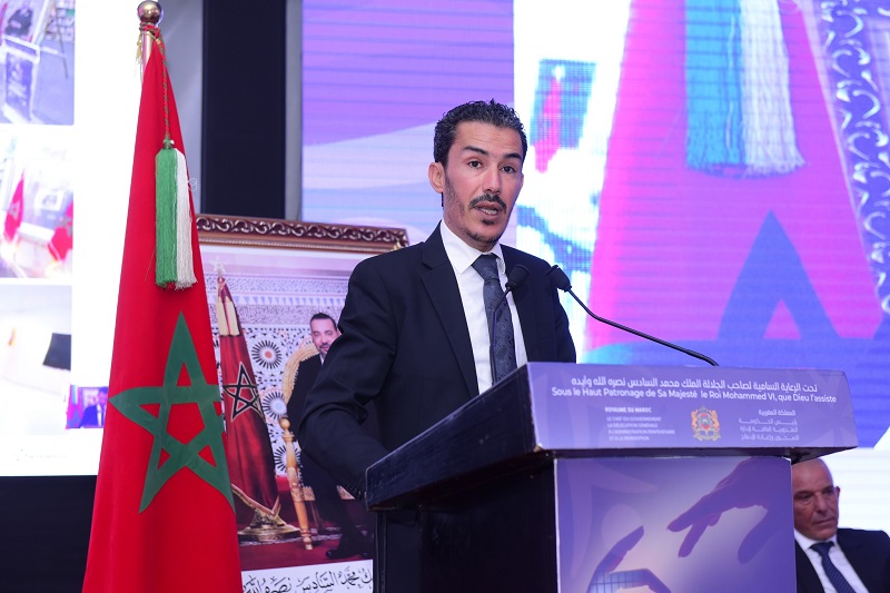بنصالح يغادر منصبه كأمين عام لـCNDH ويعود إلى عالم السكك الحديدية!