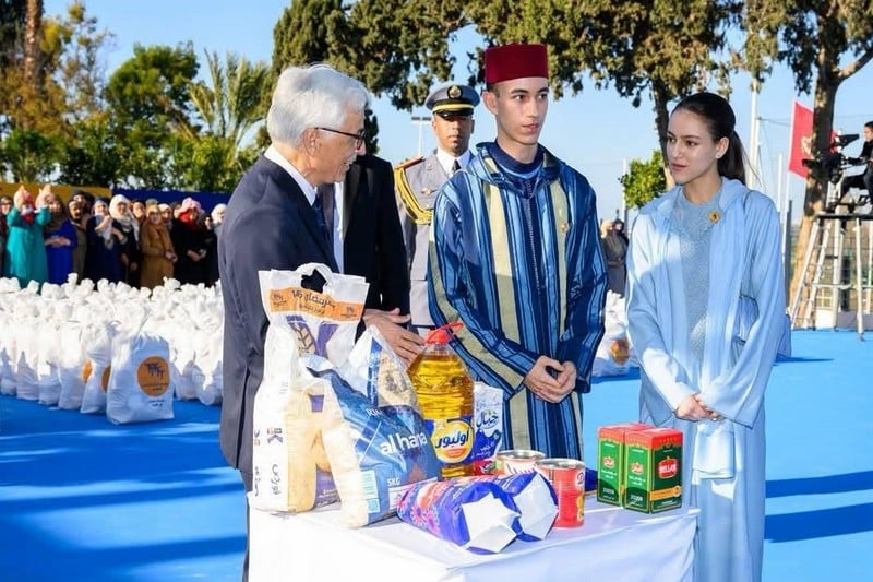 الملك محمد السادس.. عطاء يزلزل القلوب وولي العهد والأميرة للا خديجة يرسخان إرث التضامن!