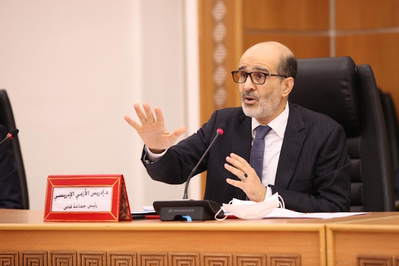 الأزمي: حكومة أخنوش تُشرّع للكبار وتحتقر الصغار