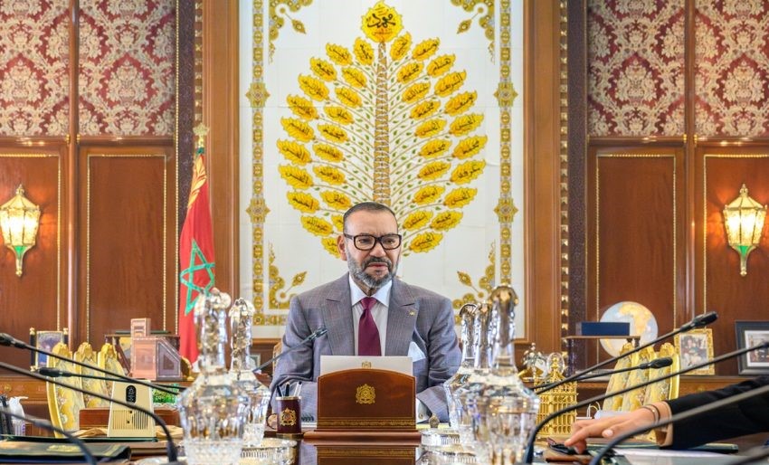 لوموند: المغرب يطلق إصلاحات جريئة لتمكين الشباب والنساء وتجديد الحياة السياسية