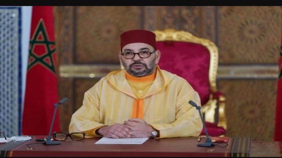 الملك يعزي أسرة عبد الحق المريني