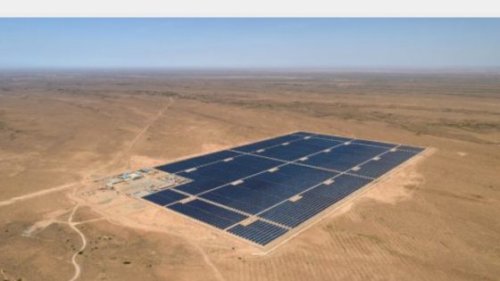 توقيع عقود شراء الكهرباء المتعلقة بتطوير برنامج نور أطلس للطاقة الشمسية الكهروضوئية وانطلاق أشغال الانجاز (بلاغ)