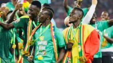 الجامعة تستنكر تصرف لاعبين مغاربة عقب قرار “الكاف”