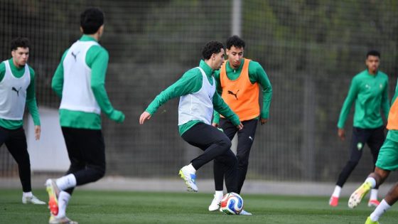 المنتخب المغربي يبدأ تحضيراته في ليل بحصة خفيفة قبل ودية الباراغواي