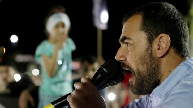 تفاصيل زيارة وفد رسمي لناصر الزفزافي بسجن “راسْ الماء” بفاس