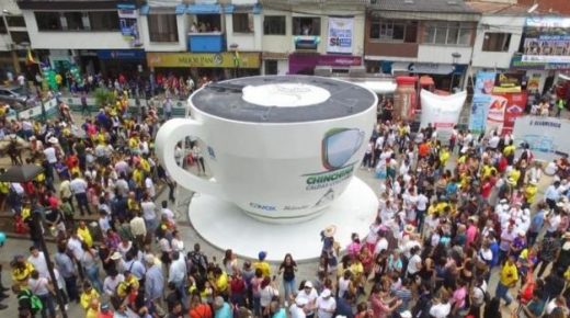 “أضخم فنجان قهوة” يُدخل كولومبيا موسوعة غنيس (فيديو)